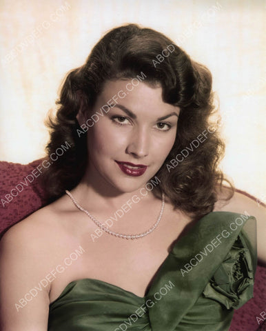 beautiful Mara Corday portrait 8b20-11177