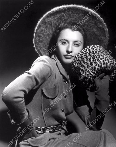 Barbara Stanwyck in fantastic fashion 8b20-11764