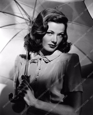 beautiful Gene Tierney under an umbrella portrait 8b20-1178