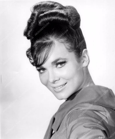 beautiful Beautiful Gila Golan portrait 8b20-12919