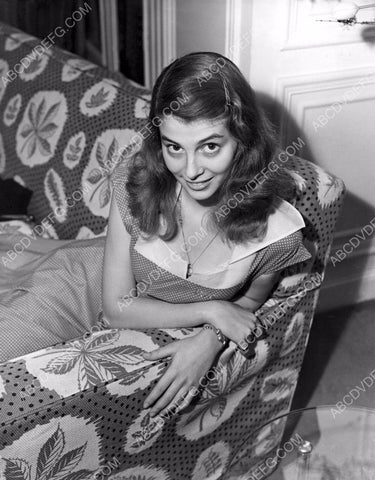 Pier Angeli sitting on the sofa 8b20-13321