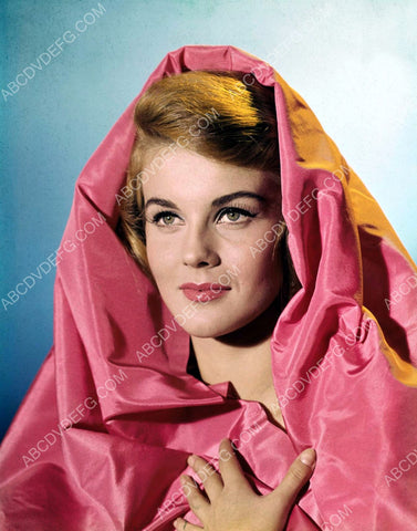 Ann-Margret portrait 8b20-13365