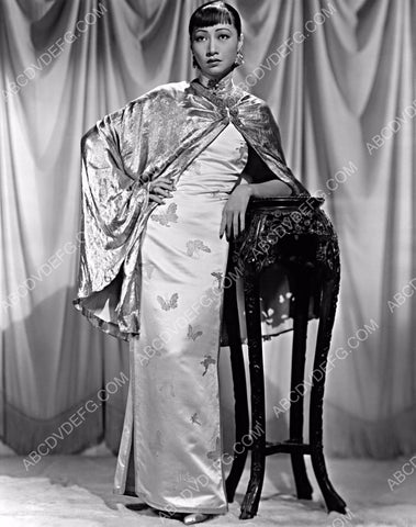 Anna May Wong full length fashion portrait 8b20-1341