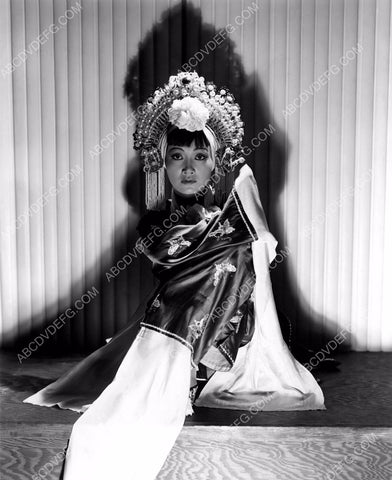 Anna May Wong portrait 8b20-1342