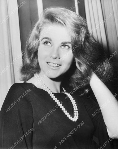 Ann-Margret portrait 8b20-13434