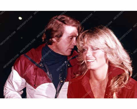 candid Farrah Fawcett Lee Majors attend some event 8b20-13534