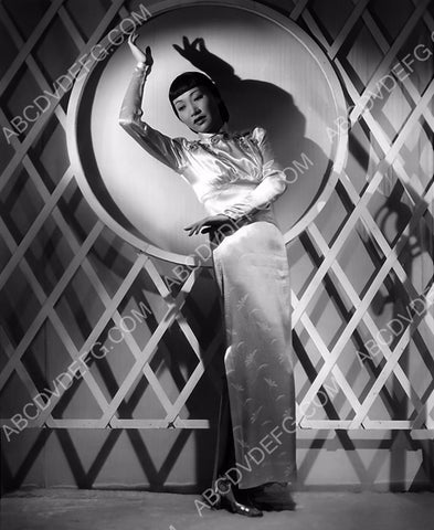 Anna May Wong full length fashion portrait 8b20-1355