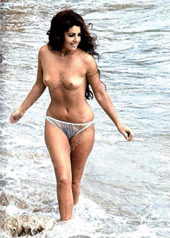 sexy and revealing Edy Williams at the beach dp-13582