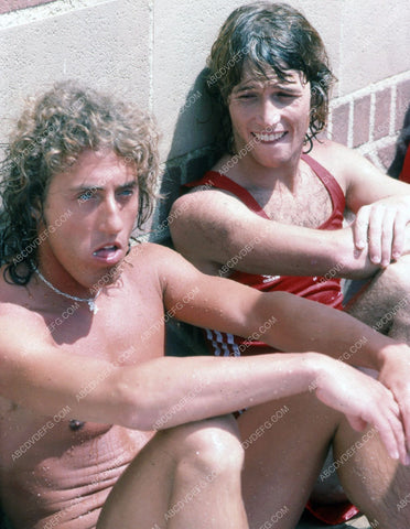Andy Gibb and Peter Frampton maybe just out of the pool 8b20-13712