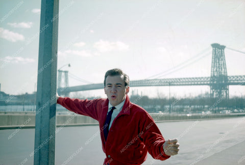 Bobby Darin loose in the city 8b20-13818