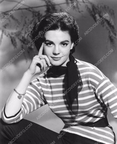 pontificating Natalie Wood portrait 8b20-1395