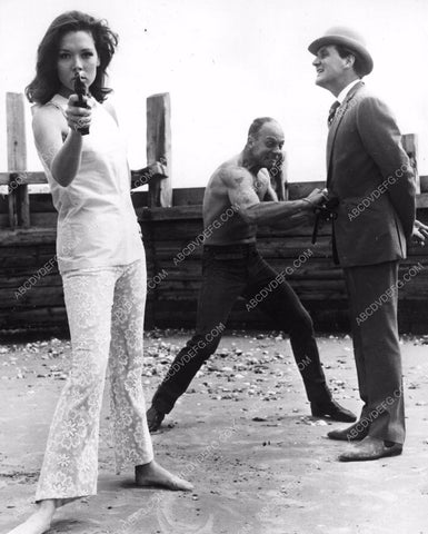 Diana Rigg Patrick Macnee TV The Avengers 8b20-14056