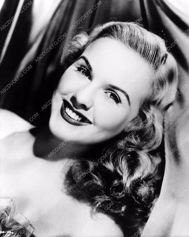 Deanna Durbin portrait 8b20-14293