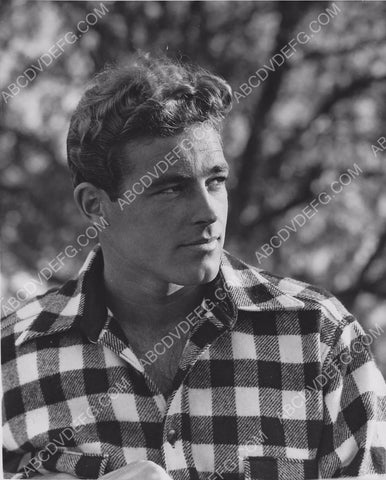 Guy Madison outdoors pic 8b20-14457