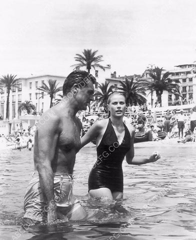 Cary Grant Grace Kelly wading through water film To Catch a Thief 8b20-14705