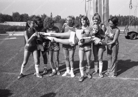 Andy Gibb Richard Dawson Jane Seymour Susan George Marty Feldman event 8b20-14738