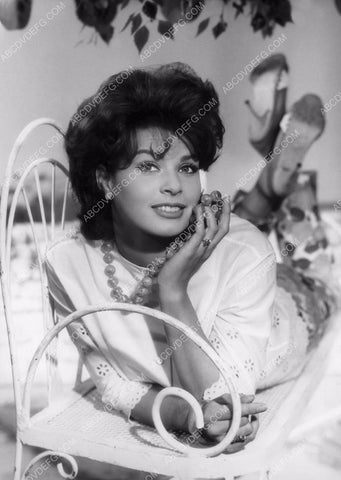 beautiful Senta Berger portrait 8b20-14761