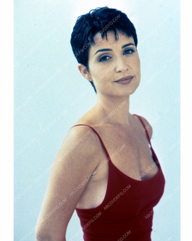 Annie Potts portrait 8b20-14894