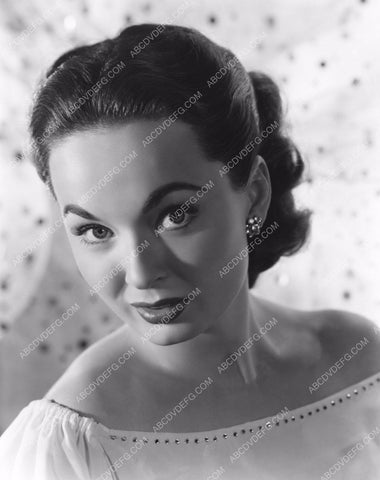 beautiful Ann Blyth portrait 8b20-14933