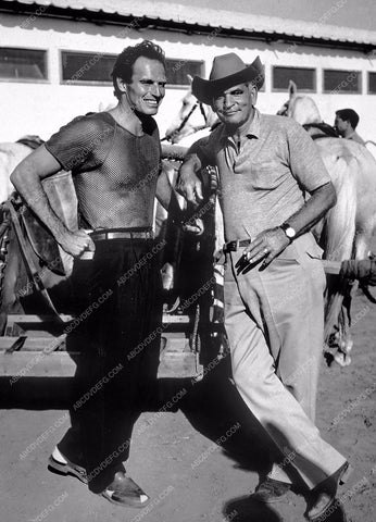Charlton Heston w horses and chariot behind the scenes Ben-Hur 8b20-15007