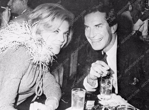 Barbara Bain Martin Landau out to dinner somewhere 8b20-15587