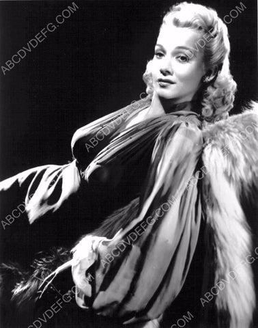 beautiful Carole Landis portrait 8b20-15621
