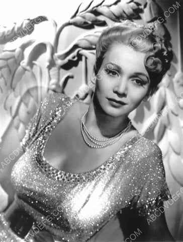 beautiful Carole Landis portrait 8b20-15623