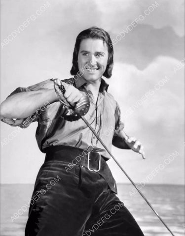 handsome Errol Flynn w his sword film Captain Blood 8b20-16113