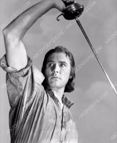 handsome Errol Flynn w his sword film Captain Blood 8b20-16114