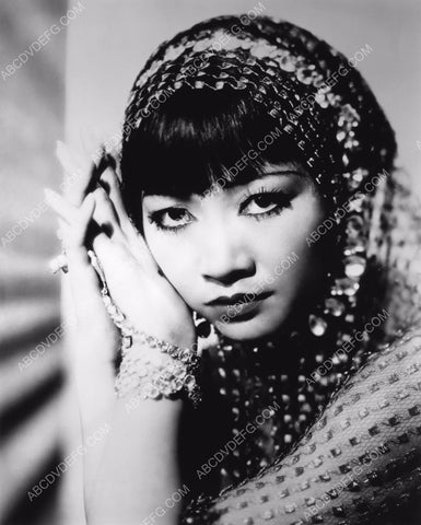 Anna May Wong portrait 8b20-1650