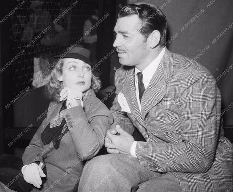 great candid Carole Lombard Clark Gable 8b20-16772