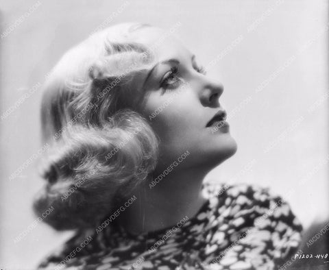 Carole Lombard profile portrait 8b20-16800