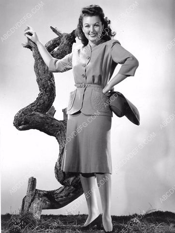 beautiful Ginny Simms in new fashion 8b20-16914