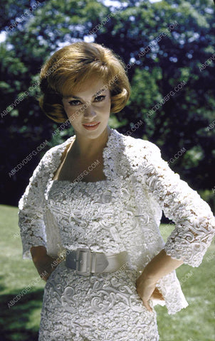 beautiful Gina Lollobrigida in the outdoors 8b20-16932