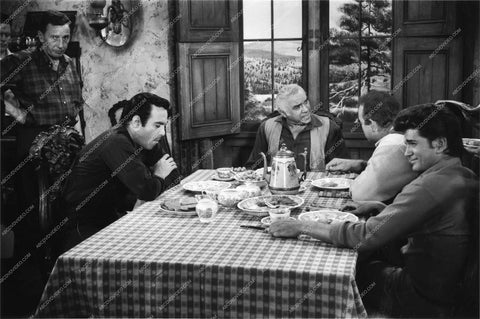 great candid Lorne Greene Dan Blocker Michael Landon Pernell Roberts TV Bonanza 8b20-17040