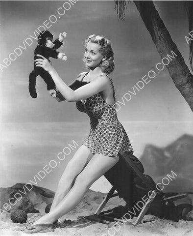 sexy Carole Landis in her swimsuit w toy monkey 8b20-17082