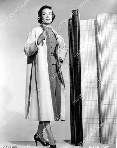 Diana Lynn modeling her new fashion 8b20-17281