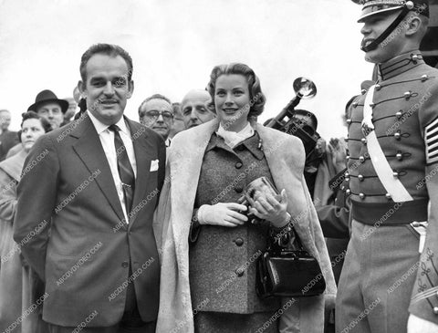 candid Grace Kelly Prince Rainier 8b20-17630