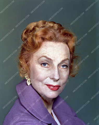 Agnes Moorehead portrait 8b20-1800