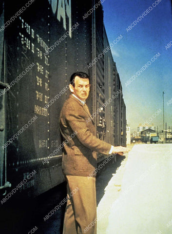 David Janssen ready to hop a train TV The Fugitive 8b20-18311