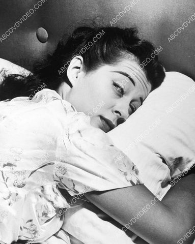 sleepy eyed Gail Russell 8b20-18357
