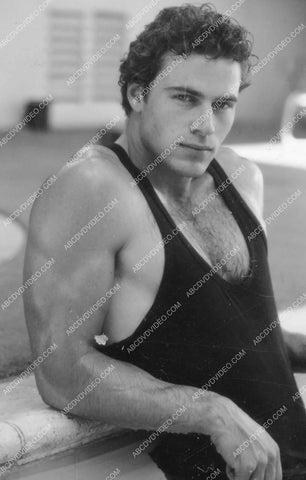 handsome Jon-Erik Hexum in the swimming pool 8b20-18649