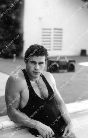 handsome Jon-Erik Hexum in the swimming pool 8b20-18661