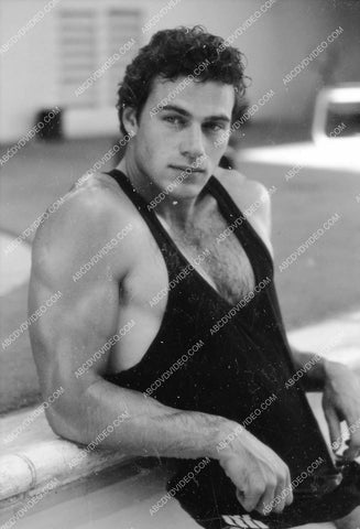 handsome Jon-Erik Hexum in the swimming pool 8b20-18685