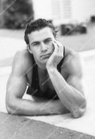 handsome Jon-Erik Hexum in the swimming pool 8b20-18690