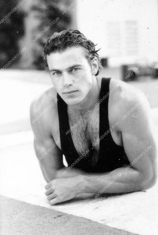 handsome Jon-Erik Hexum in the swimming pool 8b20-18694