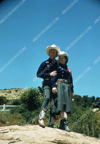 Roy Rogers and Dale Evans on the rocks 8b20-18930