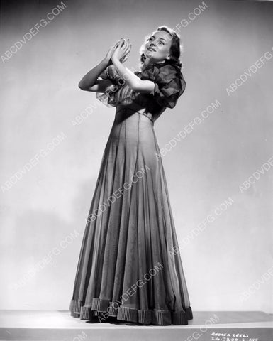 Andrea Leeds full length fashion portrait 8b20-1995