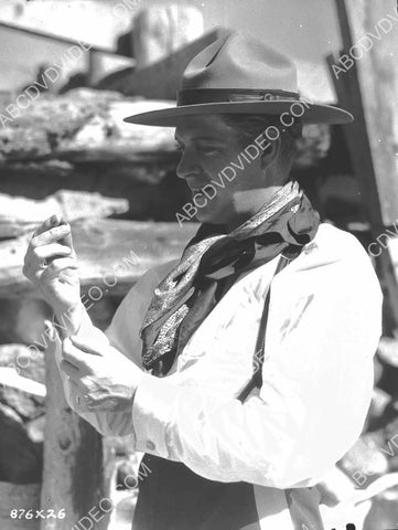 candid Nelson Eddy on loation film Rose Marie 8b20-19998