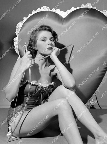sexy Valentine's Day pinup w bow and arrow Peggie Castle 8b20-20039